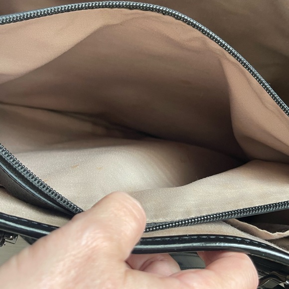 AUTHENTIC Burberry Shopper Tote Patent Trim Nova Check 100% Authentic - Picture 8 of 16